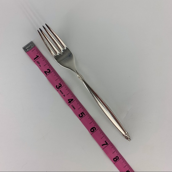 2/$20 1847 Rogers Bros IS 1965 Vintage Silver Plate Garland Pattern Dinner Fork - Picture 14 of 14